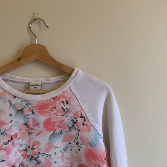 Abercrombie Kids White Floral Crop Top along Sleeve Crew Neck Sweater - Picture 2 of 7